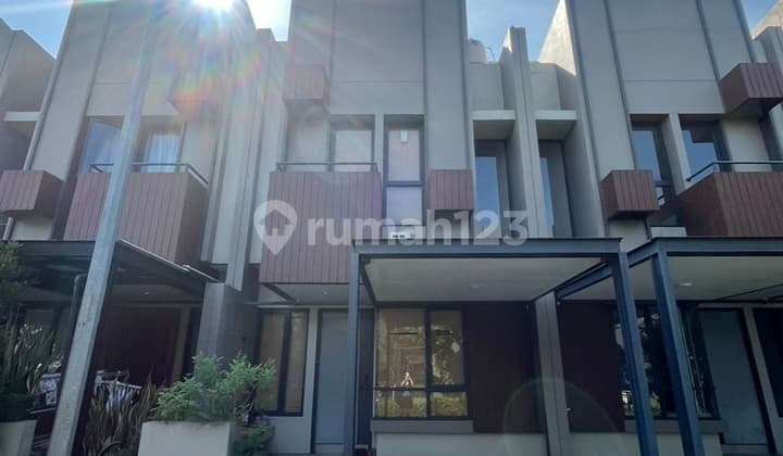 Dijual Rumah 2 Lantai Siap Huni, Furnished - Invensihaus Tabebuya, BSD City