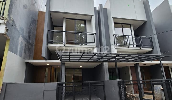 Selling at a Loss Brand New 2-Storey House - Medang Lestari Gading Serpong