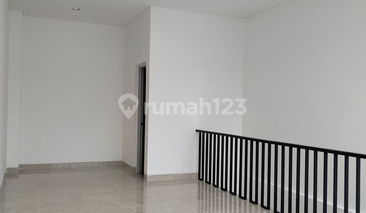 For Rent: 3-Story Attached Shophouse, 2 Bathrooms - West Village, BSD