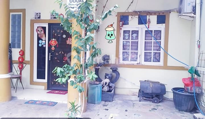 Dijual Rumah 2 Lantai, Carport 2 Mobil, Kitchen Set, Strategis - Graha Raya Bintaro Serpong, Tangerang Selatan