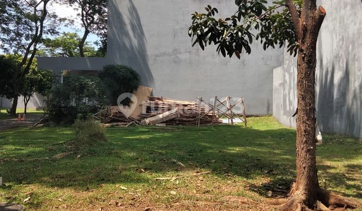 For sale 399M2 corner lot, facing South-East in Cluster Fresco Aria, Foresta BSD