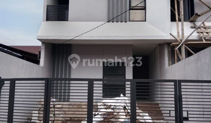 Rumah Baru Bagus Siap Huni Di Turangga Buah Batu