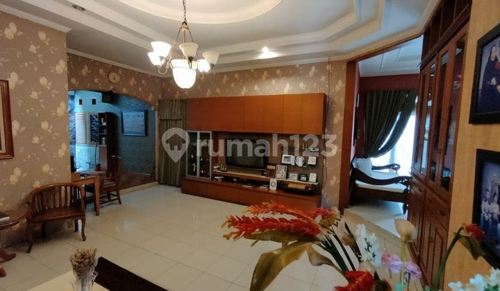 Rumah Bagus Terawat Siap Huni di Turangga