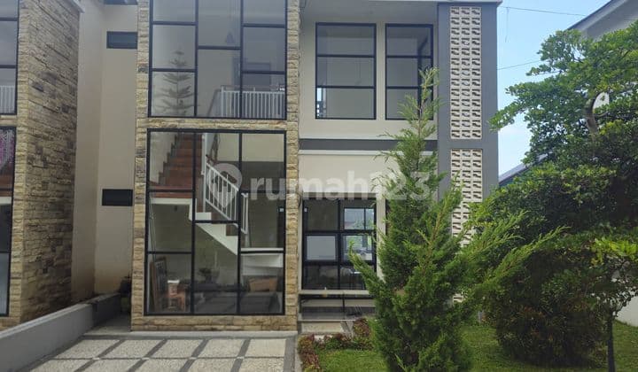 Rumah Baru Semi Villa di Lembang Bandung