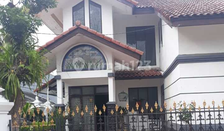 Rumah Bagus Hook Siap Huni di Kopo Permai