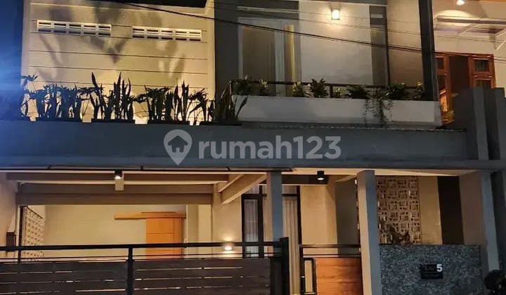 Rumah Lux Bagus Ada Kolam Renang di Arcamanik Bandung