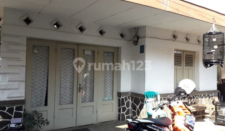 Rumah Hitung Tanah Lokasi Bagus bisa di Bagun Kosan