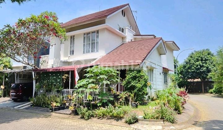 Di Rumah Rapi Siap Huni.lokasi Strategis di Bintaro.
