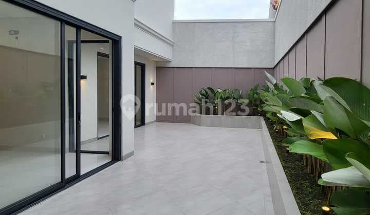 Rumah Mewah 2 Lantai di Legenda Wisata Cibubur Second Boulevard