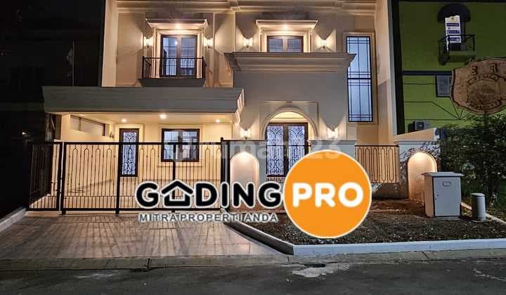 Dijual Rumah Mewah dengan Kolam Renang di Kota Wisata Cibubur
