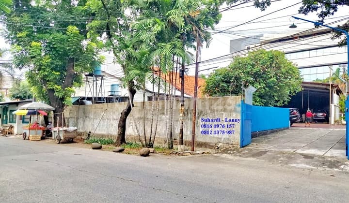House and Car Workshop for Sale in Ks Tubun, Slipi, Palmerah, West Jakarta