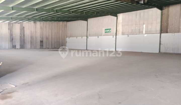 For Rent Spacious Warehouse in Gede Bage, Bandung