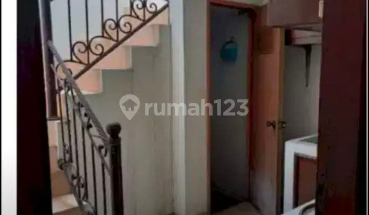 Rumah luas dan nyaman di Taman kopo indah