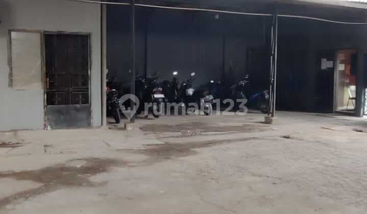 Spacious Warehouse in the Wing of Kopo Indah Park