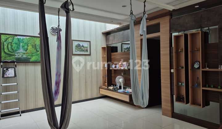 Dijual Rumah 2 Lantai Bagus di Taman Kopo Indah, Bandung