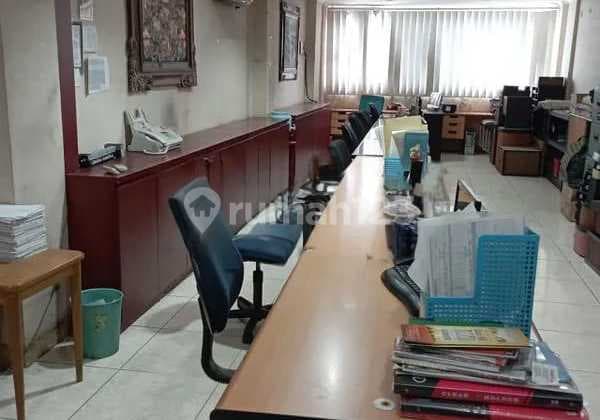 Ruko Bagus.untuk.kantor & Siap Huni Lokasi Strategis.di Cideng