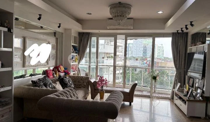 Dijual: The Royale Springhill Residences 3BR dengan furnish berkualitas NEGO NEGO NEGO