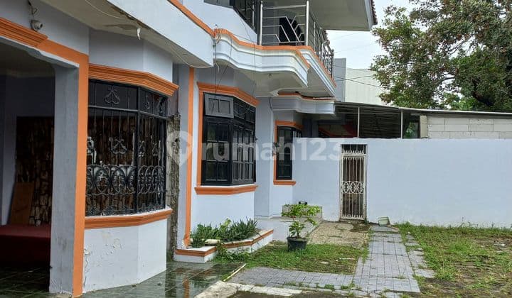 Dijual Rumah 2 Lantai Tanah Luas Shm Bagus Siap Huni