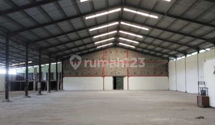 Gudang Disewakan di Neglasari Akses Kontainer 40 Feet