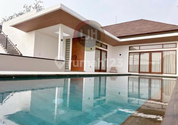 For Sale Villa Near Berawa Beach Canggu Bali