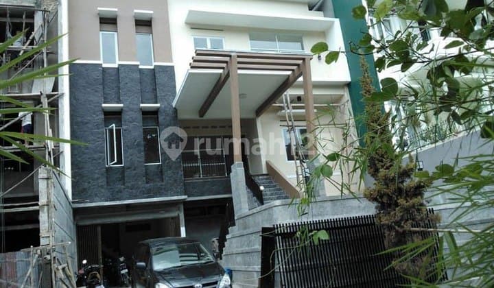 Rumah Baru Siap Huni Setra Duta Bandung