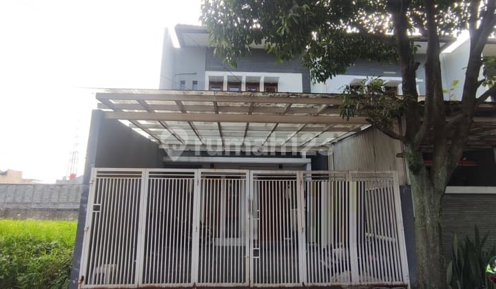 Rumah 2 Lantai Bagus di Batununggal, Bandung