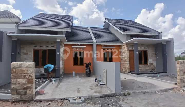Rumah Baru View Sawah di Jalan Palagan Km8 700Jtan