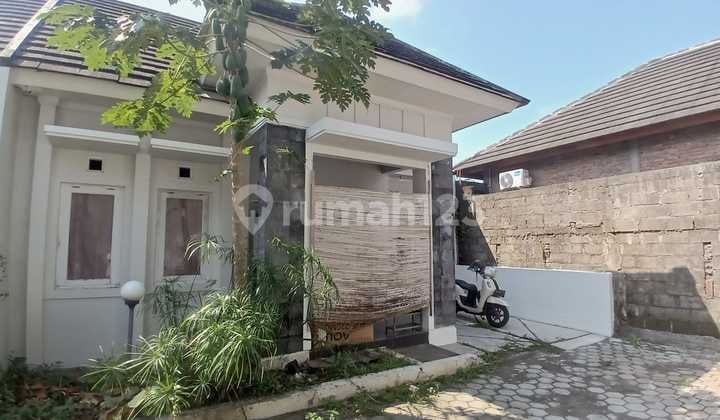 House in the Piyungan Minicluster Area 400 Million