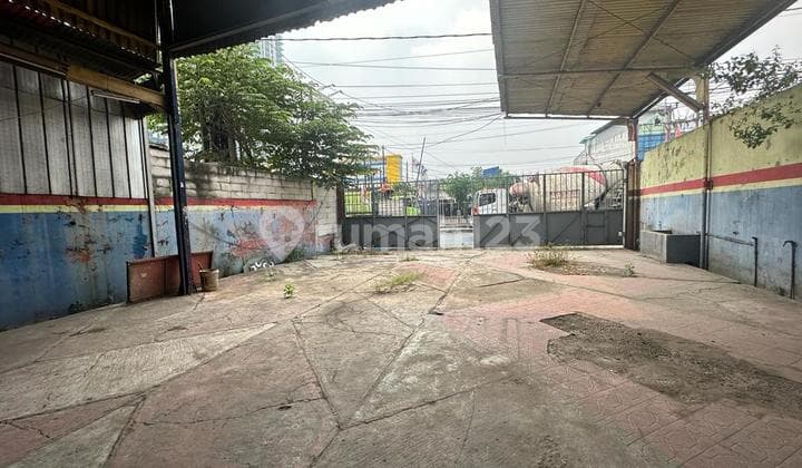 Disewakan Gudang Di Pinggir Jalan Utama Siliwangi Raya Bekasi