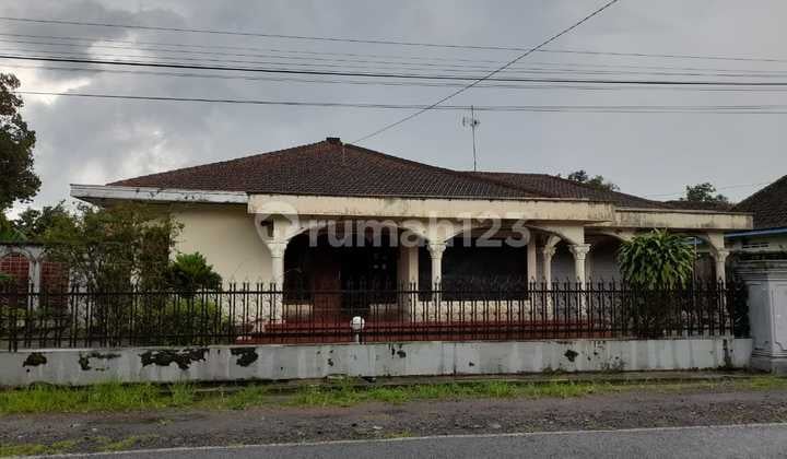 Dijual Rumah Dengan Halaman Luas Di Randudongkal Pemalang
