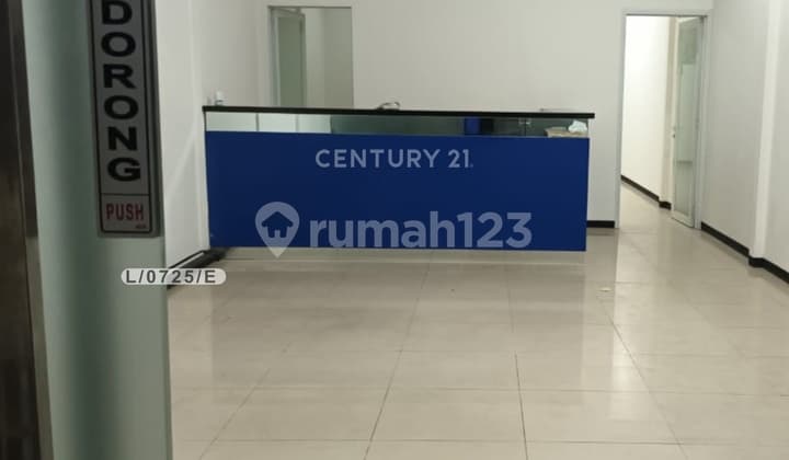 Ruko 3 Lantai Siap Pakai dan Strategis di Lengkong Bandung