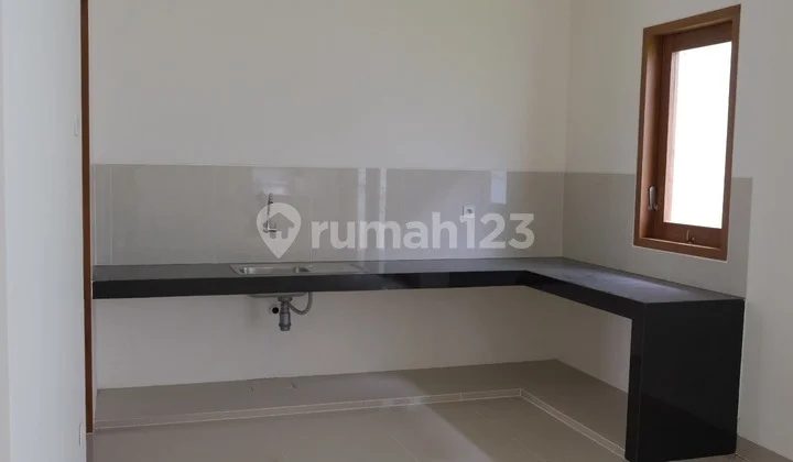 Lokasi Strategis, Dekat Jalan Magelang, Dp Ringan