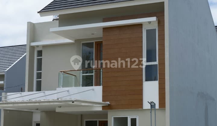 5 Menit Jogja City Mall, Rumah Minimalis Jogja, One Gate System