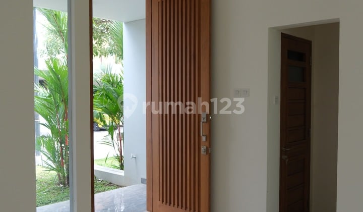 Luxury House, 5 Minutes to Denggung Park, Low Down Payment