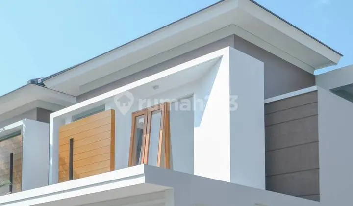 Here’s the English translation:
Type 135/166, New House, 15 Minutes from Dr. Sardjito General Hospital