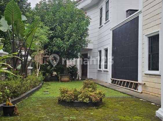 Rumah Modern Asri dengan Lahan Luas Bintaro Pesanggrahan