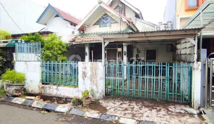 Dijual Murah Rumah Luas Hitung Tanah Dalam Cluster di Graha Raya
