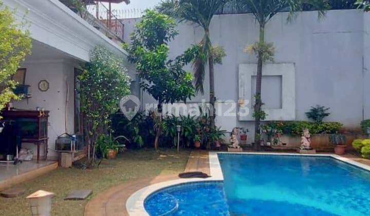 Turun Harga!! Rumah Luas di Kawasan Prestisius Radio Dalam Jakarta Selatan