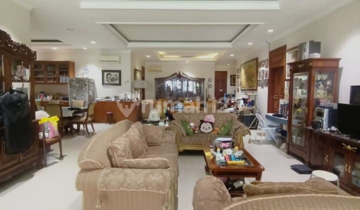 Turun Harga!! Rumah Luas di Kawasan Prestisius Radio Dalam Jakarta Selatan