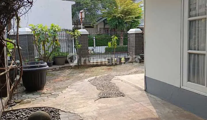 Ready-to-Occupy House for Sale, Strategic Location in Sector 9 Bintaro