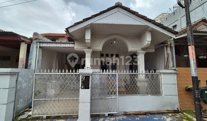 Dijual Rumah di Amarapura