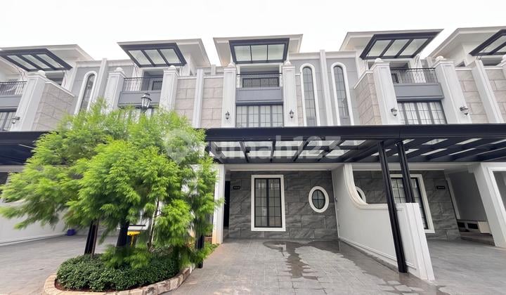 Disewakan Rumah 3 Lantai Di Bukit Podomoro