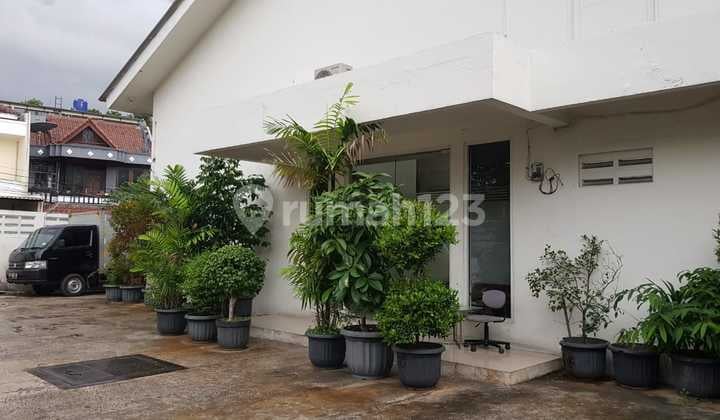 Dijual Ruang Usaha Posisi Hook di Pondok Bambu, Jaktim