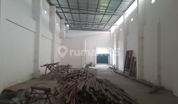 Disewakan Gudang Luas 400 Meter Kondisi Baru Dan Akses Truk Kontainer