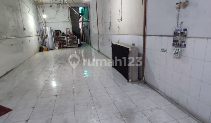 For Rent Shop House Bandengan Size 4.5x42m suitable for warehouse etc.