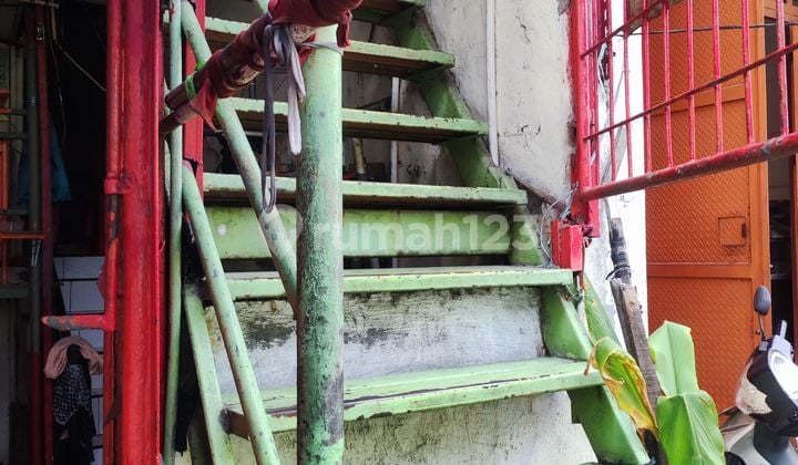 Harga sangat murah Rumah Kos Teluk Gong ada 12 Kamar ukuran 4x15m2 4 Lantai