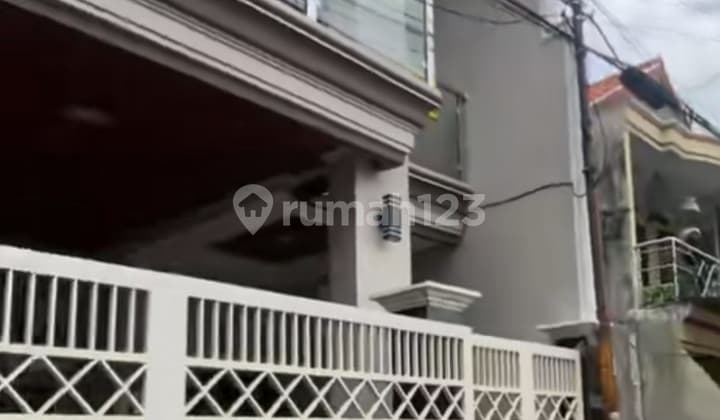 Dijual Rumah Baru 2 Lantai Petemon SHM