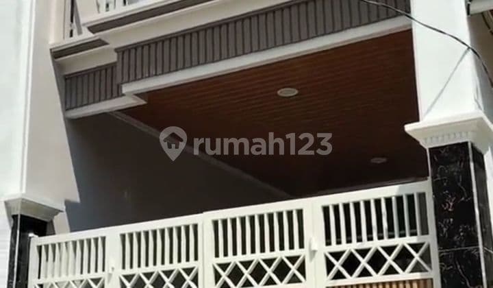 Dijual Rumah Baru 2 Lt Gading Sekolahan Perempatan Suramadu