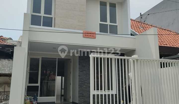 Dijual Cepat Rumah Baru Manyar Tirto Asri Shm.2 Lantai Lux