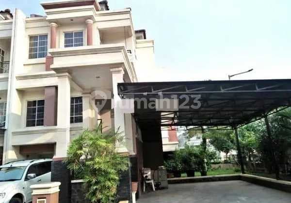 Wb, Jual Rumah 3 Lantai, Kelapa Gading Jdkut
